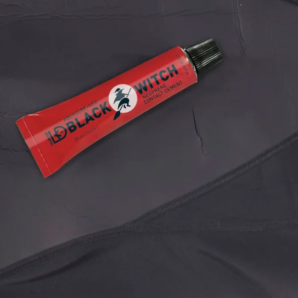 Gear Aid Black Witch – Cola Neoprene de Secagem Rápida (28g)